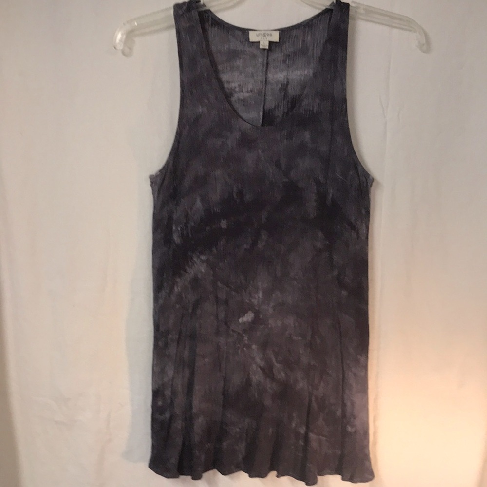 Umgee Women’s Tank Top in Gray Tie Dye Size L Slinky Fabric for layering